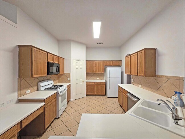 Building Photo - 1508 Cosmos Way