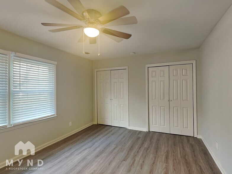 Building Photo - 4729 Stillwood Cove