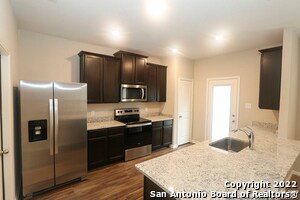 Building Photo - 12830 Cedarcreek Trl