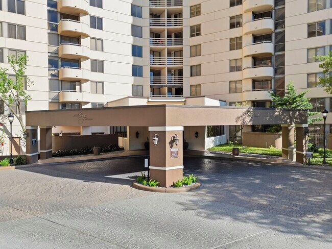 Building Photo - 3525 Sage Rd