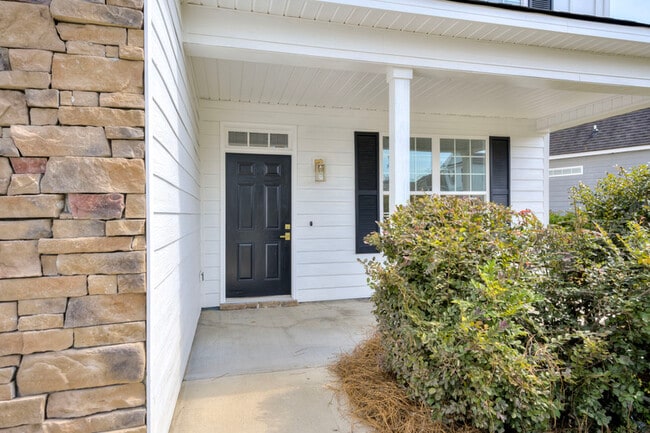 Building Photo - 412 Riley Ln