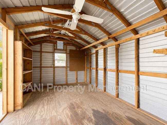 Building Photo - 601 Catwood Dr