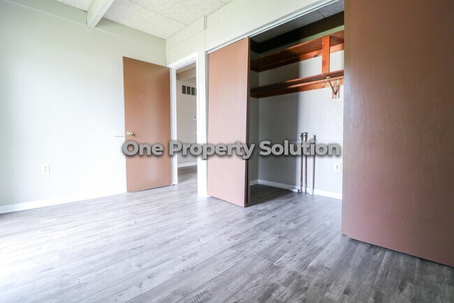Building Photo - 1309 Logan St