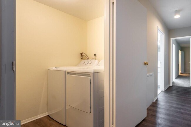 Building Photo - 501 N Bethlehem Pike