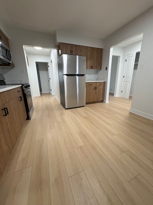 Building Photo - Beautiful Duplex on West Charter