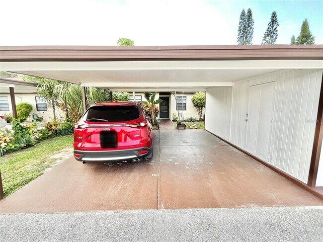 Building Photo - 6401 Drexel Dr