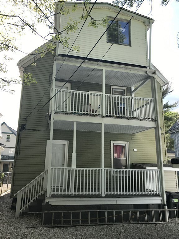 Building Photo - 30-32-32 Oakwood St