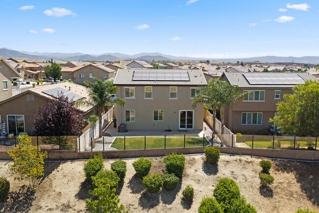 Building Photo - 37749 Fiesta Flower St