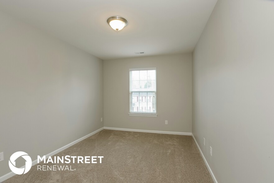 Building Photo - 9336 Bradstreet Commons Way