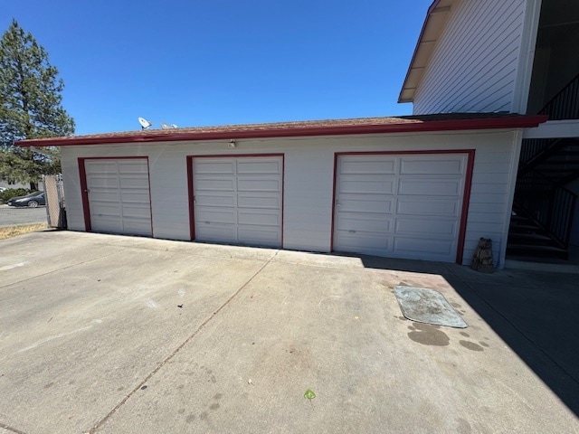 Building Photo - 1736 Medart Ln