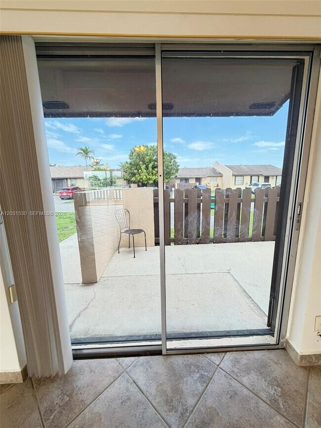 Building Photo - 11760 SW 123rd Ave