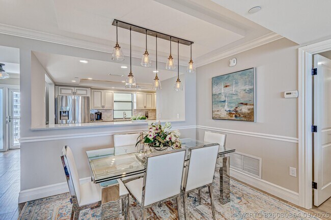 Building Photo - 400 S Beach Rd