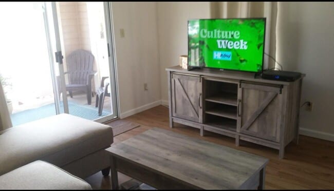 Building Photo - Iao Parkside Condo