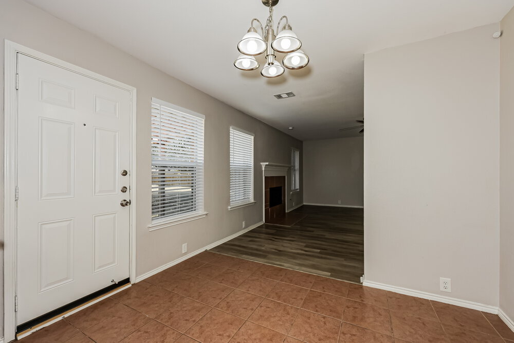 Building Photo - 1006 Zachary Dr
