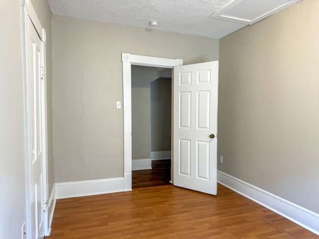 Building Photo - 309 Memorial Ave