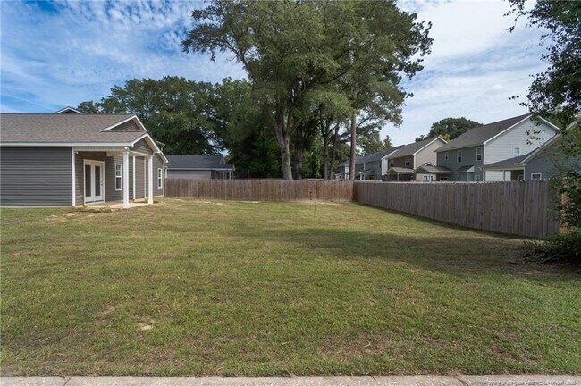Building Photo - 1213 Branson St