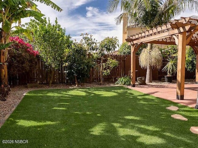 Building Photo - Beautiful Lompoc Home