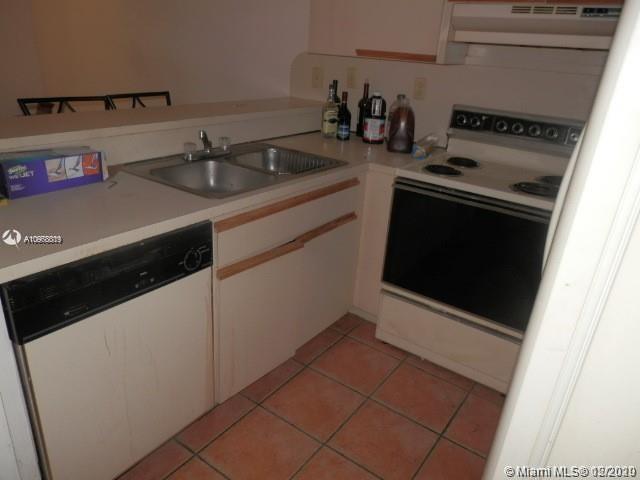 Building Photo - 8999 SW 123rd Ct