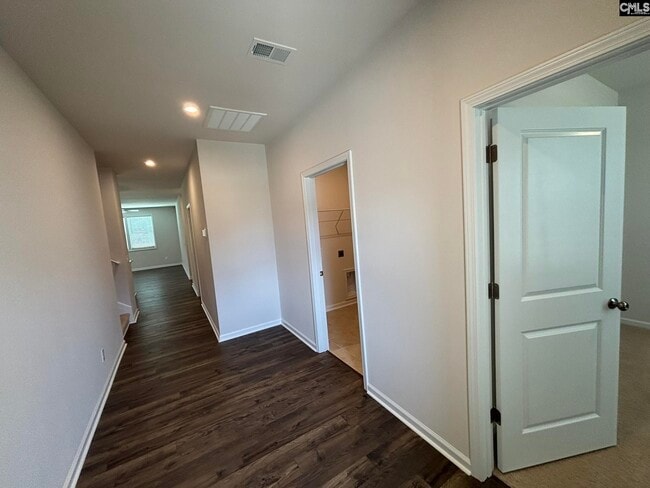 Building Photo - 102 Georgia Pine Dr