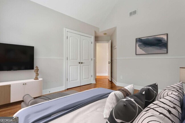 Building Photo - 1316 Egan Way