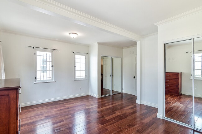 Second bedroom with two closets - 8459 W 4th St
