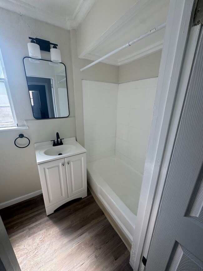 Building Photo - 6440 Dean St