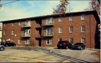 Building Photo - 211 Wiggins, West Lafayette