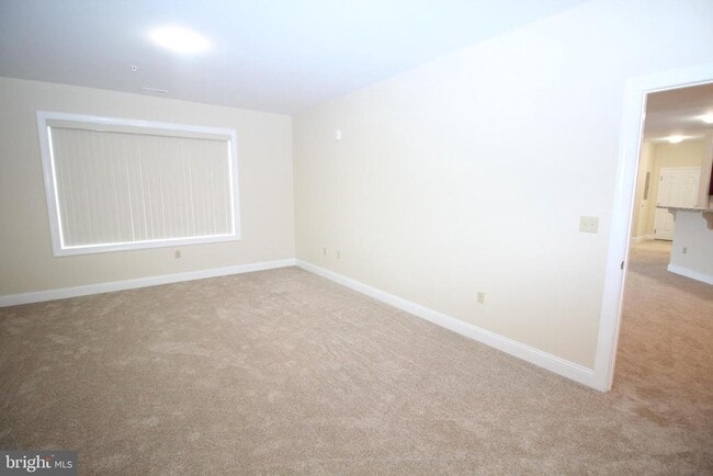 Building Photo - 1665 Kenton Rd