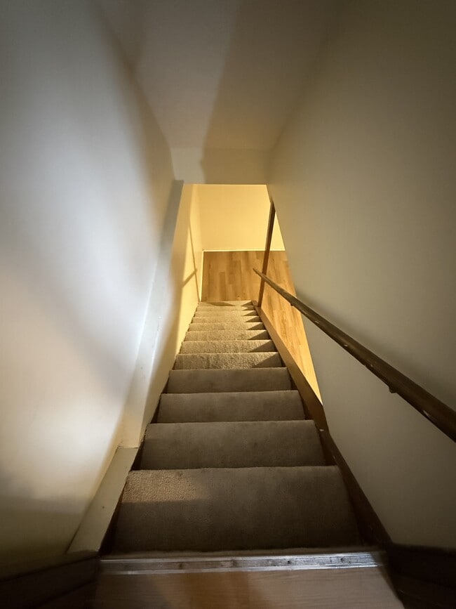 Building Photo - 5745 Pine Tree St S