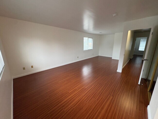 Building Photo - 3406 Chandler Cir