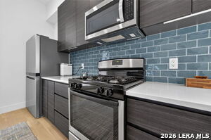 Building Photo - 719 Eleanor Ave