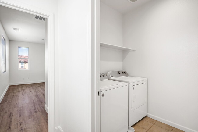 Building Photo - 30 Palma Harbour Pl