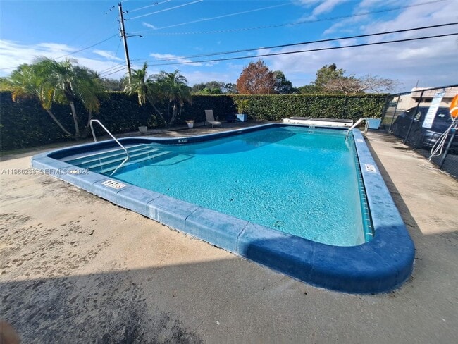 Building Photo - 5100 SW 90th Ave