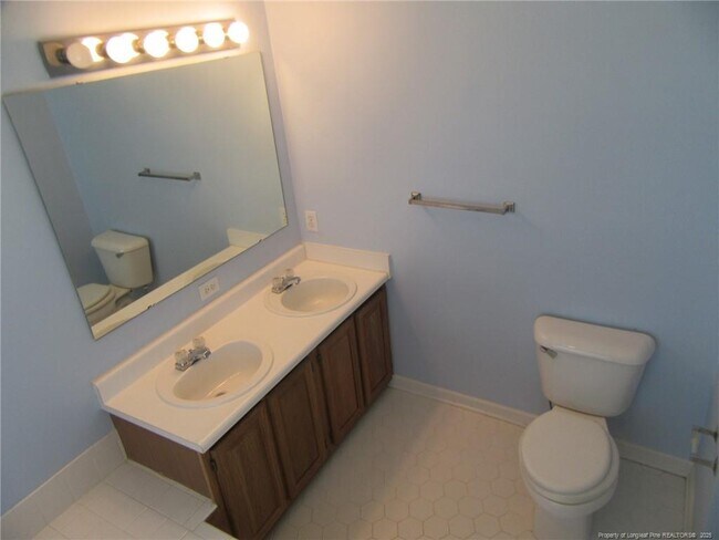 Building Photo - 6208 Dunbane Ct