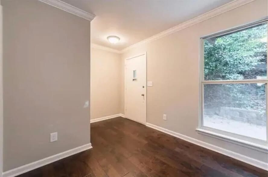 Building Photo - Room in Townhome on Cardigan Cir