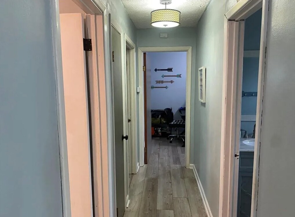 Building Photo - 5696 Pleasant St