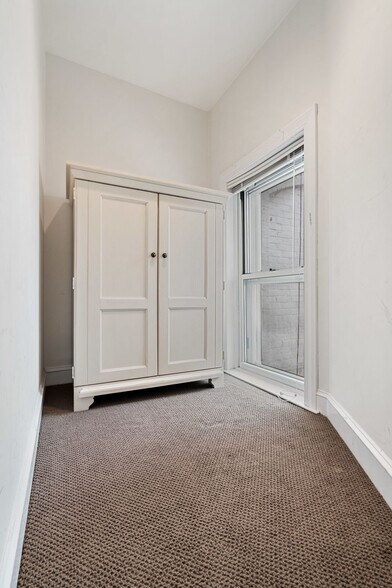 Building Photo - 416 Commonwealth Ave