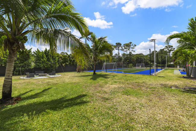 Building Photo - 13803 Citrus Grove Blvd