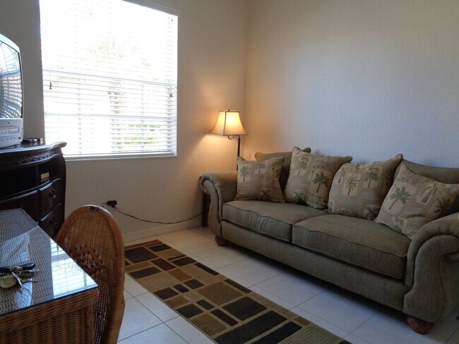 Building Photo - 4430 Corso Venetia Blvd