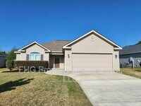 Building Photo - 205 Allington Ct