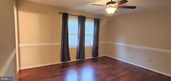 Building Photo - 106 Lindenridge Road