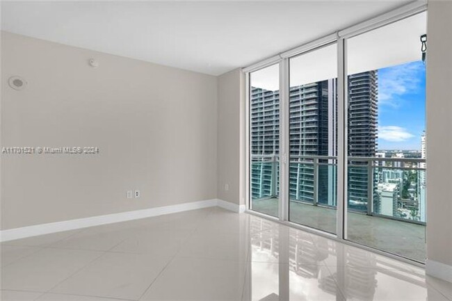 Building Photo - 951 Brickell Ave