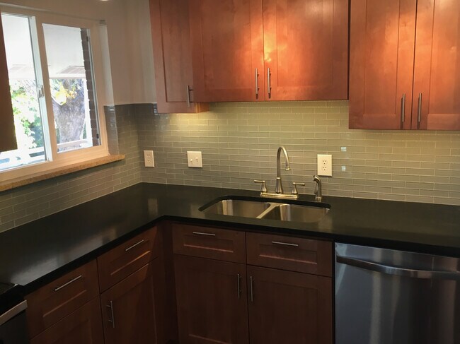 Building Photo - 10341