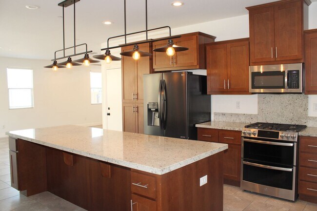 Building Photo - 1345 Orchid Ct