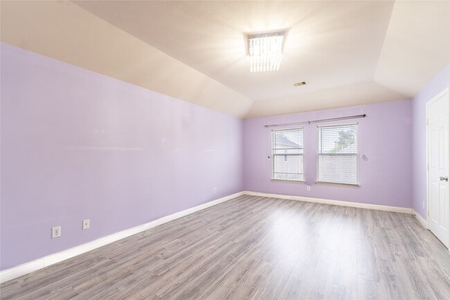 Building Photo - 12819 Wisteria Park Dr
