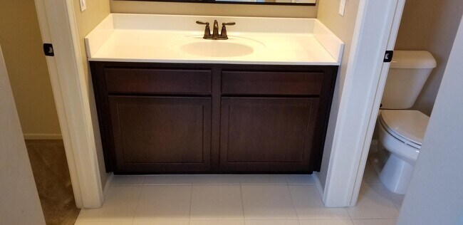 Building Photo - 2248 E Ottawa Ln