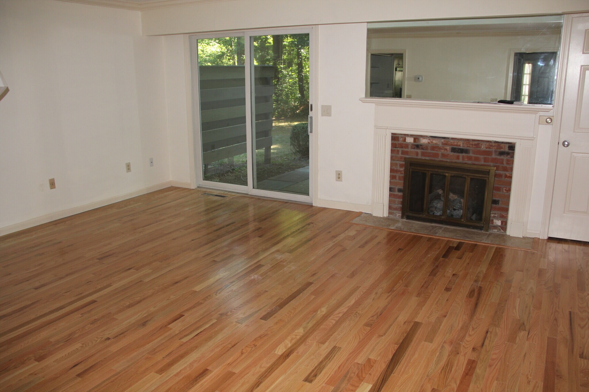 Dining/Living - 45 Tunxis Vlg