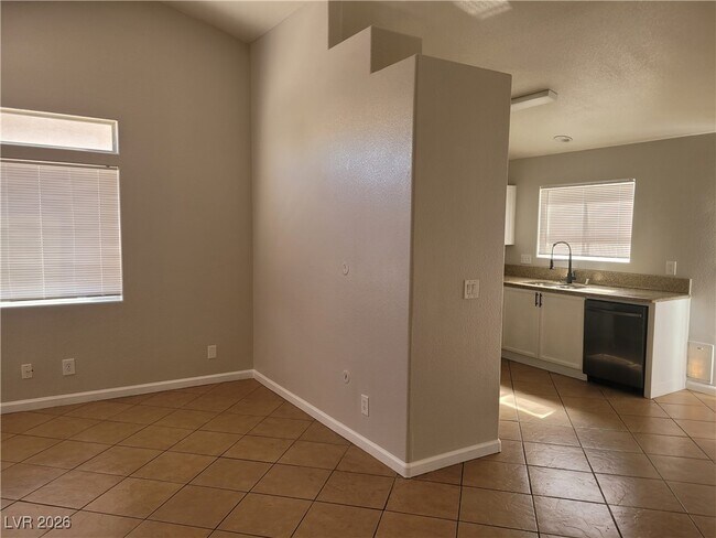 Building Photo - 6277 Elvido Ave