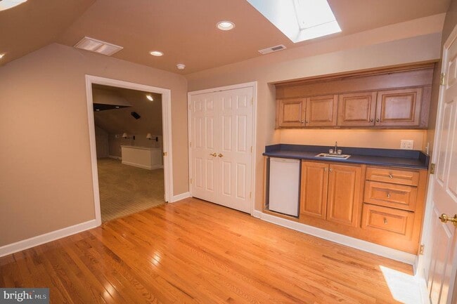 Building Photo - 5482 Royal Mile Blvd