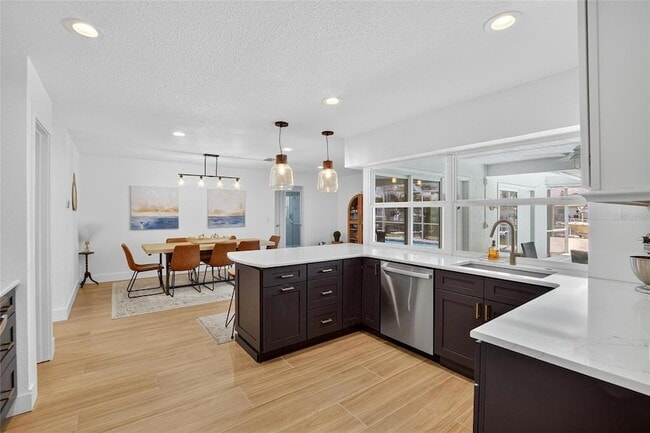 Building Photo - 6337 Cocoa Ln